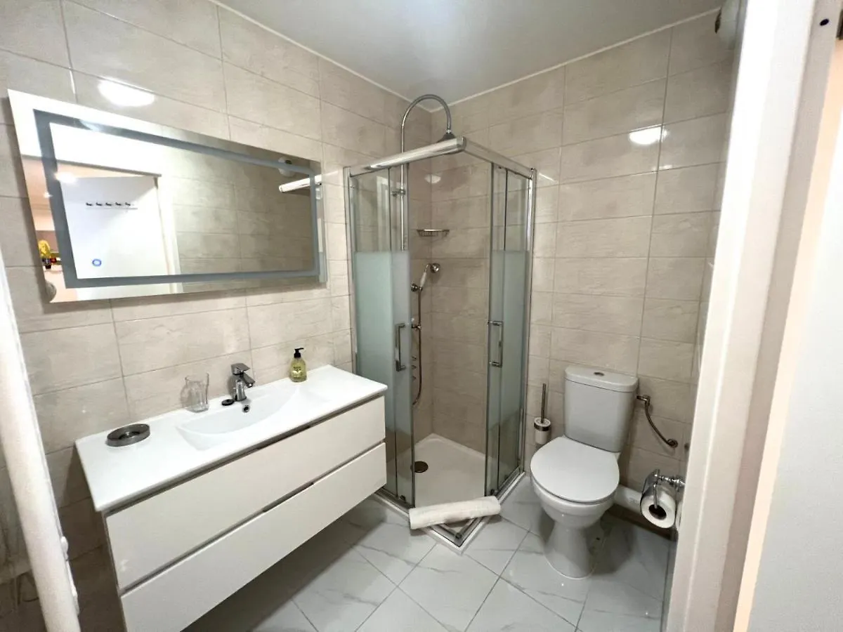 Sunlight Properties - Mirage - Central Nice With Parking And Terrace Apartment